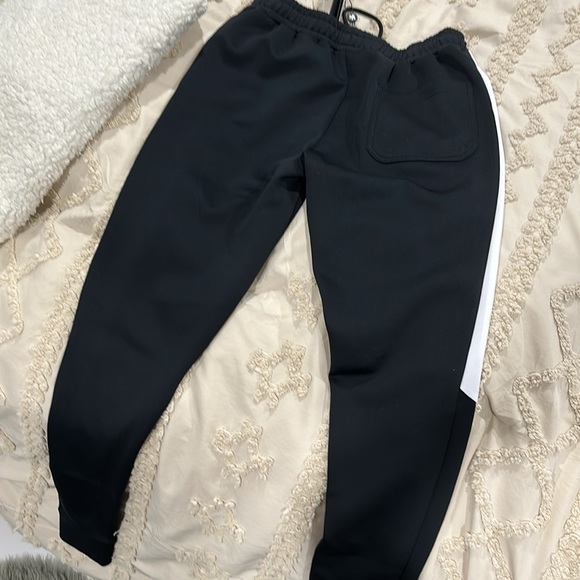 Young LA Joggers - Picture 2 of 2